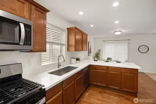 19015 25th Dr SE, Bothell, WA 98012 - Photo 9