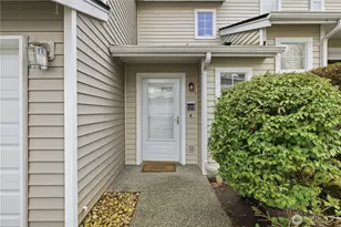 10030 Holly Dr, Everett, WA 98204 - Photo 3