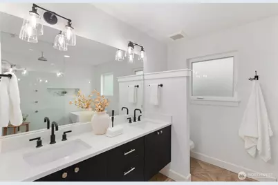 6233 Carleton Avenue S, Seattle, WA 98108 - Photo 17