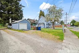 2204 S 12th St, Tacoma, WA 98405 - Photo 7