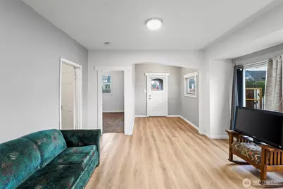 2204 S 12th Street, Tacoma, WA 98405 - Photo 15