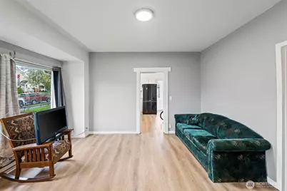 2204 S 12th Street, Tacoma, WA 98405 - Photo 13