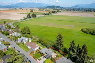 12103 Hilynn Dr, Burlington, WA 98233 - Photo 3