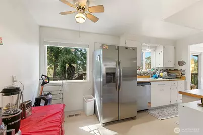 135 NW 181st Street, Shoreline, WA 98177 - Photo 11