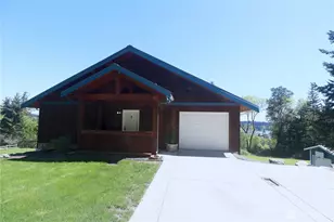 207 Triangle Cove Ln, Camano Island, WA 98282 - Photo 3