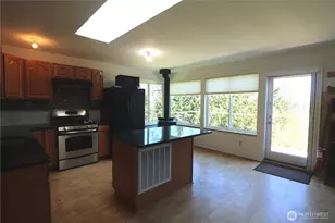 207 Triangle Cove Ln, Camano Island, WA 98282 - Photo 7