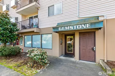 12056 15th Avenue NE #404, Seattle, WA 98125 - Photo 1