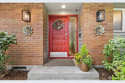 8930 Park Ridge Drive W, University Place, WA 98467 - Photo 3