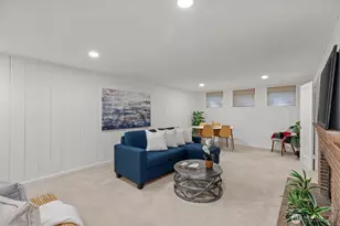 327 108th Ave SE, Bellevue, WA 98004 - Photo 21