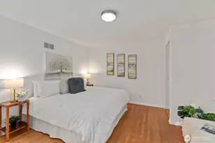 327 108th Ave SE, Bellevue, WA 98004 - Photo 13