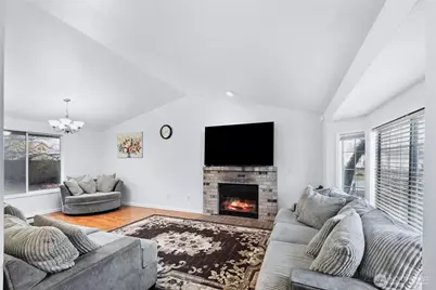 309 White River Drive, Pacific, WA 98047 - Photo 7