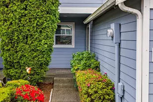 1143 Windy Beach Ln, Silverdale, WA 98383 - Photo 3