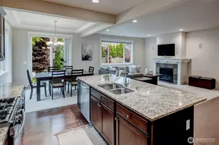 5231 NE 6th St, Renton, WA 98059 - Photo 9