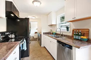 8005 220th St SW, Edmonds, WA 98026 - Photo 21