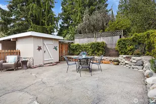8005 220th St SW, Edmonds, WA 98026 - Photo 27