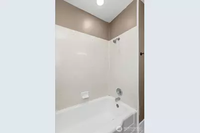 9055 Yakima Avenue, Tacoma, WA 98444 - Photo 15