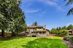 25827 NE 9th St, Sammamish, WA 98074 - Photo 7