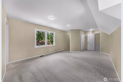 25827 NE 9th Street, Sammamish, WA 98074 - Photo 33