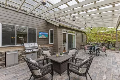 27174 SE 18th Place, Sammamish, WA 98075 - Photo 3