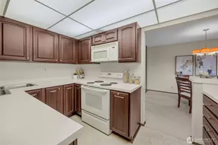 100 Ward St, Seattle, WA 98109 - Photo 21
