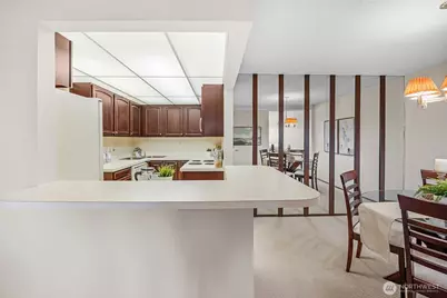 100 Ward Street #104, Seattle, WA 98109 - Photo 19