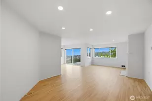 2040 13th Ave W, Seattle, WA 98119 - Photo 25