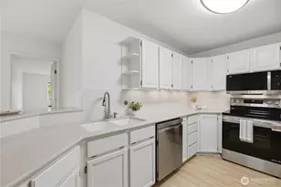2040 13th Ave W, Seattle, WA 98119 - Photo 13