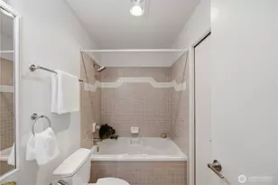 2040 13th Ave W, Seattle, WA 98119 - Photo 31