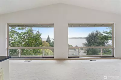 11150 Champagne Point Road NE, Kirkland, WA 98034 - Photo 9