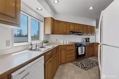 17710 Albany Street SW, Rochester, WA 98579 - Photo 11