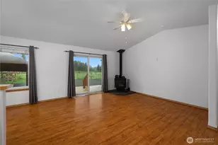 7606 187th Ave SW, Rochester, WA 98579 - Photo 9