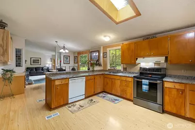 472 Iris Lane, Camano Island, WA 98282 - Photo 11