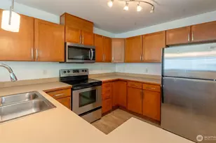 4050 S 212th Ct, SeaTac, WA 98198 - Photo 11