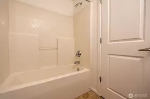 4050 S 212th Ct, SeaTac, WA 98198 - Photo 23