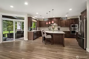 21298 SE 25th St, Sammamish, WA 98075 - Photo 7