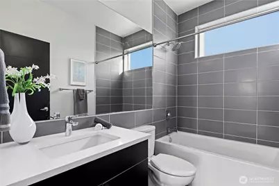 4137 Fauntleroy Way SW, Seattle, WA 98126 - Photo 25