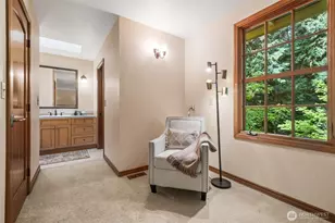 25300 SE Mirrormont Way, Issaquah, WA 98027 - Photo 25
