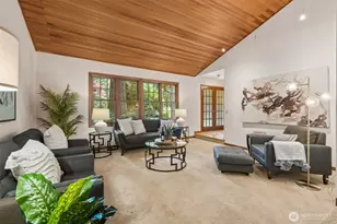 25300 SE Mirrormont Way, Issaquah, WA 98027 - Photo 5