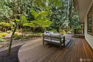 25300 SE Mirrormont Way, Issaquah, WA 98027 - Photo 19