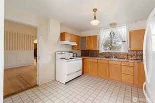 726 E St, Centralia, WA 98531 - Photo 9
