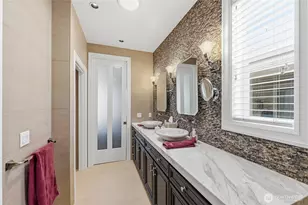 23018 NE 128th Pl, Redmond, WA 98053 - Photo 19