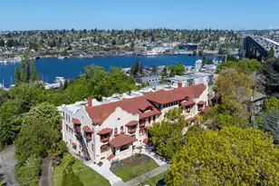 2909 Franklin Ave E, Seattle, WA 98102 - Photo 5