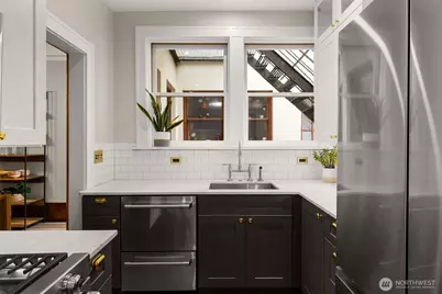 2909 Franklin Avenue E #A, Seattle, WA 98102 - Photo 19