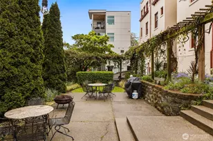 2909 Franklin Ave E, Seattle, WA 98102 - Photo 37