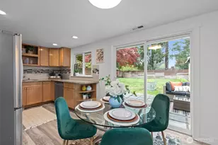 16142 Midvale Ave N, Shoreline, WA 98133 - Photo 9