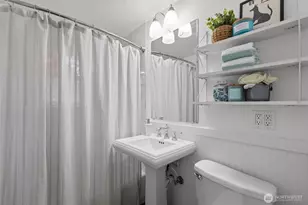 16142 Midvale Ave N, Shoreline, WA 98133 - Photo 25