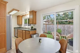840 211th Pl NE, Sammamish, WA 98074 - Photo 11
