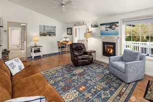 646 Island Cir SE, Ocean Shores, WA 98569 - Photo 15