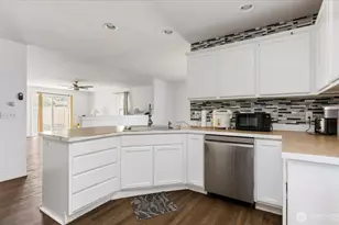 1853 SW Olive St, Oak Harbor, WA 98277 - Photo 11