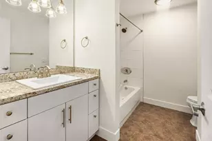 23015 Edmonds Way, Edmonds, WA 98020 - Photo 21